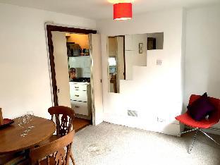 Beautiful 1BR Camden Town Basement Flat