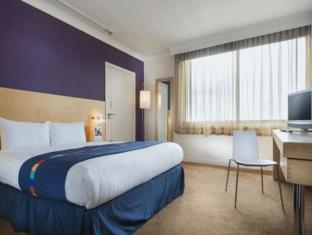 Park Inn by Radisson London Heathrow