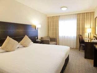 DoubleTree by Hilton London Heathrow Airport