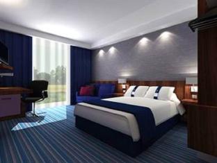 Holiday Inn Express Dunstable