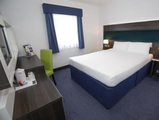 Days Inn Cobham