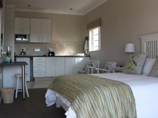 Milkwood on Main Bed and Breakfast and Self Catering