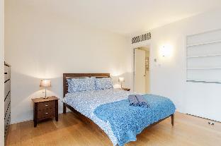 Stunning flat 1 minute from Tower Bridge!