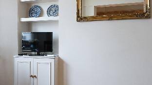 Cosy 2BR Fulham Apartment With Terrace!