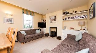 Spacious, Comfortable 2BR Fulham Maisonette