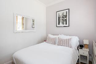 Fabulous 2BR Flat next to Harrods